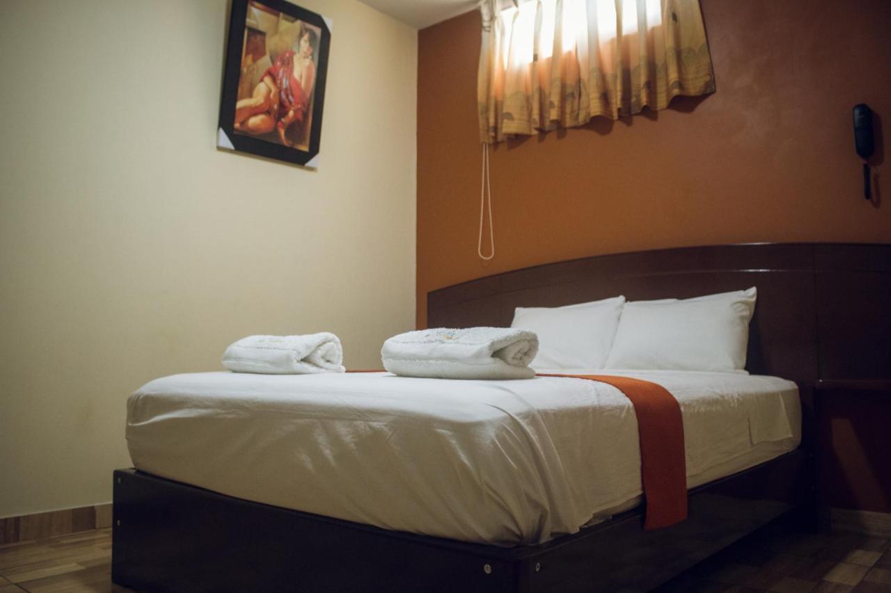 Hotel Real ชิมโบเต ภายนอก รูปภาพ